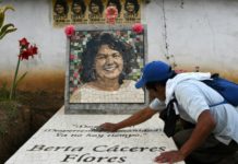 Oraciones por la naturaleza en aniversario del asesinato de ambientalista hondureña / AFP