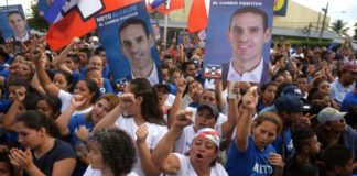 Salvadoreños votan para elegir a diputados y alcaldes