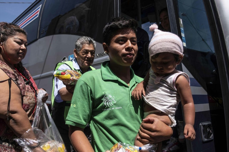 Caravana migrante llega a frontera México-EEUU