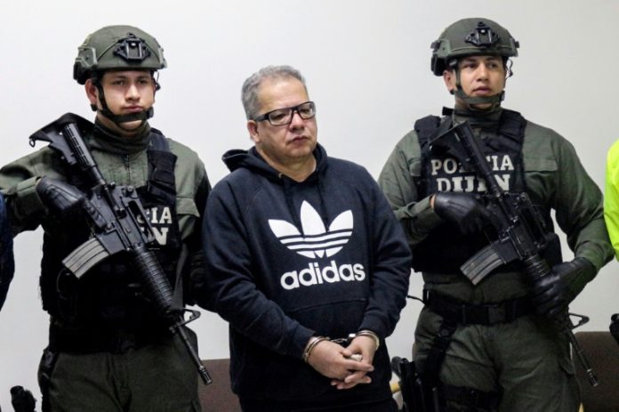Colombia extradita a EEUU a prominente exparamilitar y jefe del narco / AFP