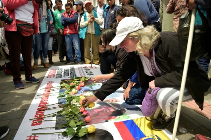 Ecuador llora la muerte de periodistas y lanza acción militar en límite con Colombia / AFP