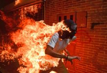 Foto de AFP de una Venezuela en llamas, primer premio del World Press Photo 2018