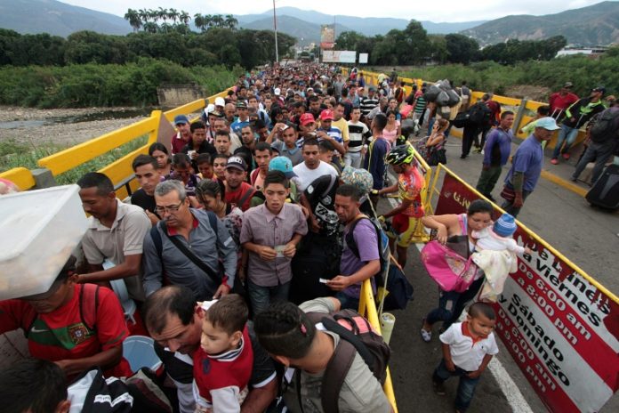 UE busca ayudar a Colombia para atender masiva migración venezolana