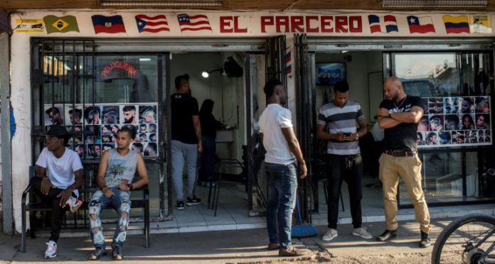 De Santiago a Tijuana, los pequeños Haití de América Latina