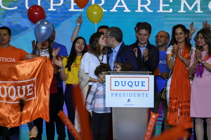 Duque promete modificar la paz con FARC tras victoria en presidenciales
