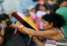 En Nicaragua las autoridades usan grupos paramilitares contra las protestas, dice AI