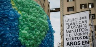 Piñera quiere prohibir las bolsas plásticas en Chile