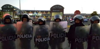 Relevan a 119 policías en México por sospecha de colusión con criminales