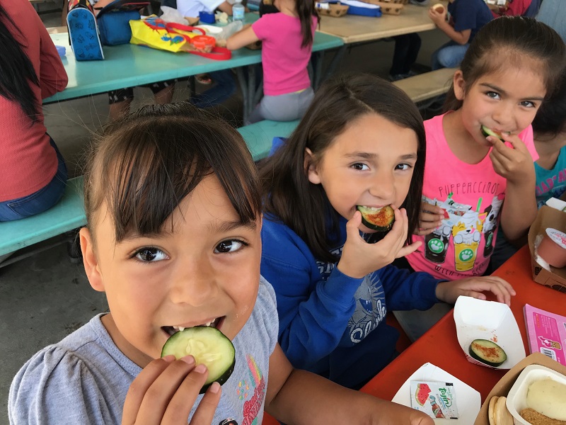 Resaltan la alimentación saludable entre estudiantes de Los Ángeles
