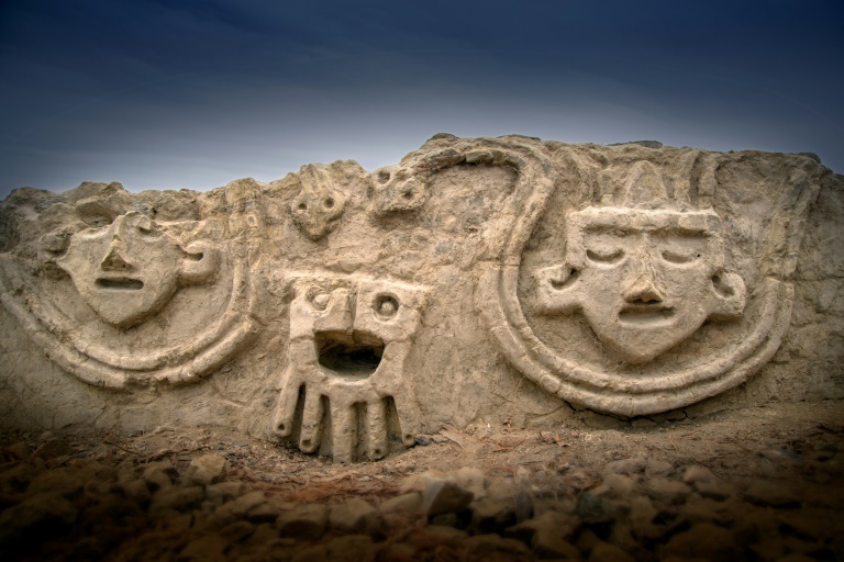 Descubren en Perú un muro prehispánico de 3.800 años