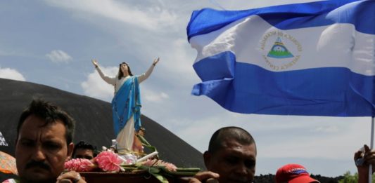 Devoción a 'la Purísima' y crisis en fiesta católica en Nicaragua