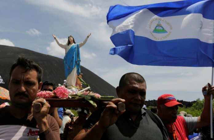 Devoción a 'la Purísima' y crisis en fiesta católica en Nicaragua Devoción a 'la Purísima' y crisis en fiesta católica en Nicaragua