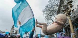 Legalización del aborto en Argentina en manos del Senado