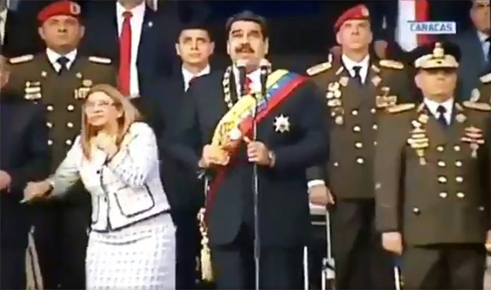 Maduro alista su contraofensiva tras denunciar intento de magnicidio-esposa