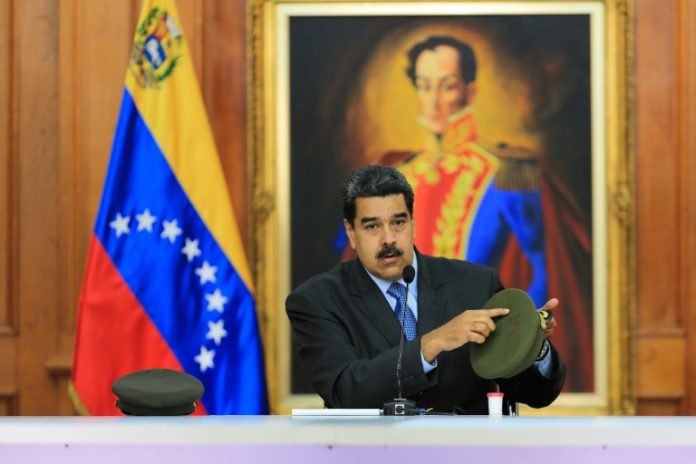 Maduro lanza una ofensiva contra diputados opositores por el 'atentado'