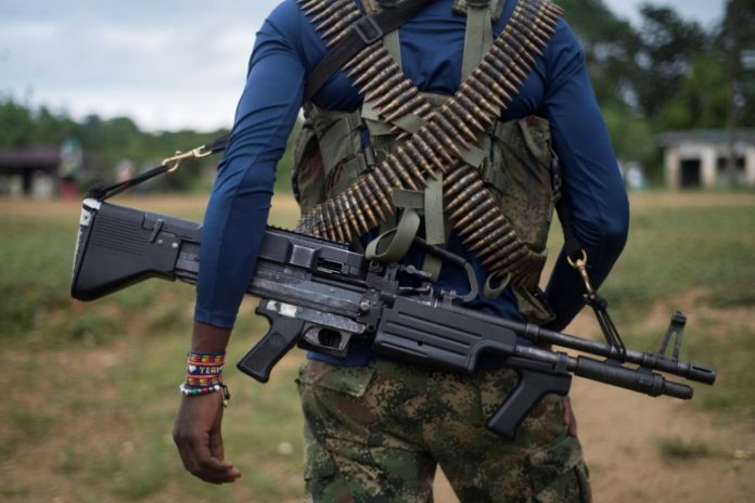 Ordenan captura de jefes de ELN por reclutar a menores en Colombia