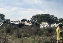 Un centenar de pasajeros sobreviven al desplome de un avión en México