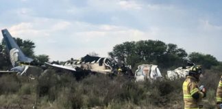 Un centenar de pasajeros sobreviven al desplome de un avión en México