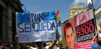 Continúan bloqueos de carreteras en favor de misión antimafias de ONU en Guatemala