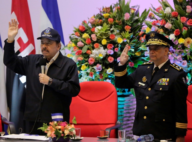 Ortega entrega mando de Policía de Nicaragua a su consuegro