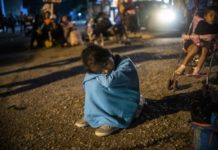 Hondureños avanzan por México mientras EEUU anuncia envío de tropas a la frontera