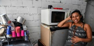 Inseguridad, desempleo, falta de vivienda - las preocupaciones del elector brasileño