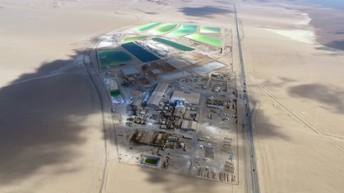 Justicia chilena autoriza ingreso de minera china Tianqi a gigante del litio SQM
