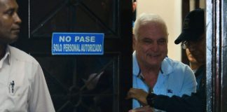 Justicia panameña vuelve a negar prisión domiciliaria a expresidente Martinelli
