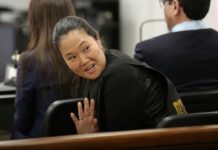 Keiko Fujimori se sienta en el banquillo por pedido de prisión preventiva