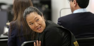 Keiko Fujimori se sienta en el banquillo por pedido de prisión preventiva