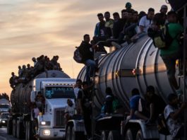 Segunda caravana de migrantes avanza hacia EEUU por sur de México