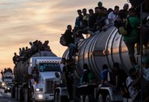 Segunda caravana de migrantes avanza hacia EEUU por sur de México
