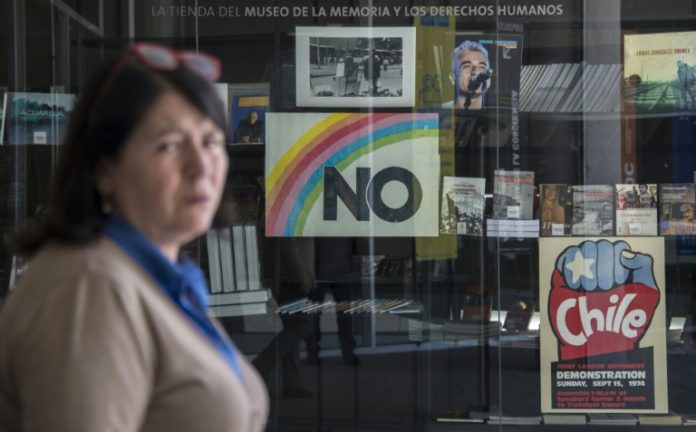 Tres décadas del triunfo del 'No' en Chile, la 'alegría' derrotó a Pinochet