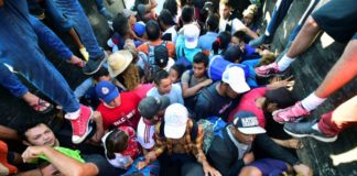 Trump corta ayuda a Honduras y Guatemala, pero migrantes siguen hacia EEUU Trump corta ayuda a Honduras y Guatemala, pero migrantes siguen hacia EEUU