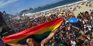 'Vote por ideas, no por personas', pide marcha LGBTI en Brasil