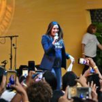 Actrices latinas animan el voto demócrata en el corazón de Miami