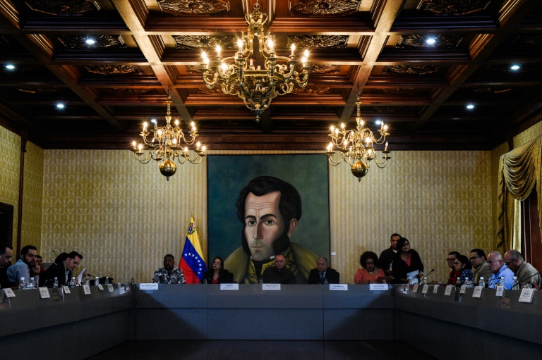 Constituyente venezolana aún sin proyecto de nueva Carta Magna, según su presidente