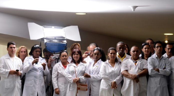 EEUU elogia a Bolsonaro por exigir cambios a Cuba en programa de médicos