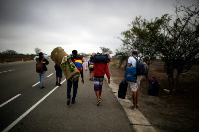 Ecuador promueve protección de derechos de migrantes venezolanos