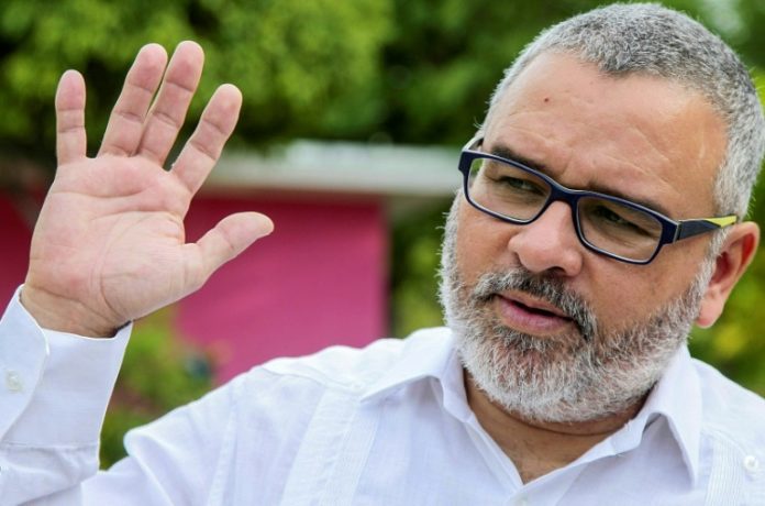 El expresidente salvadoreño suma una segunda orden de detención por supuesta corrupción