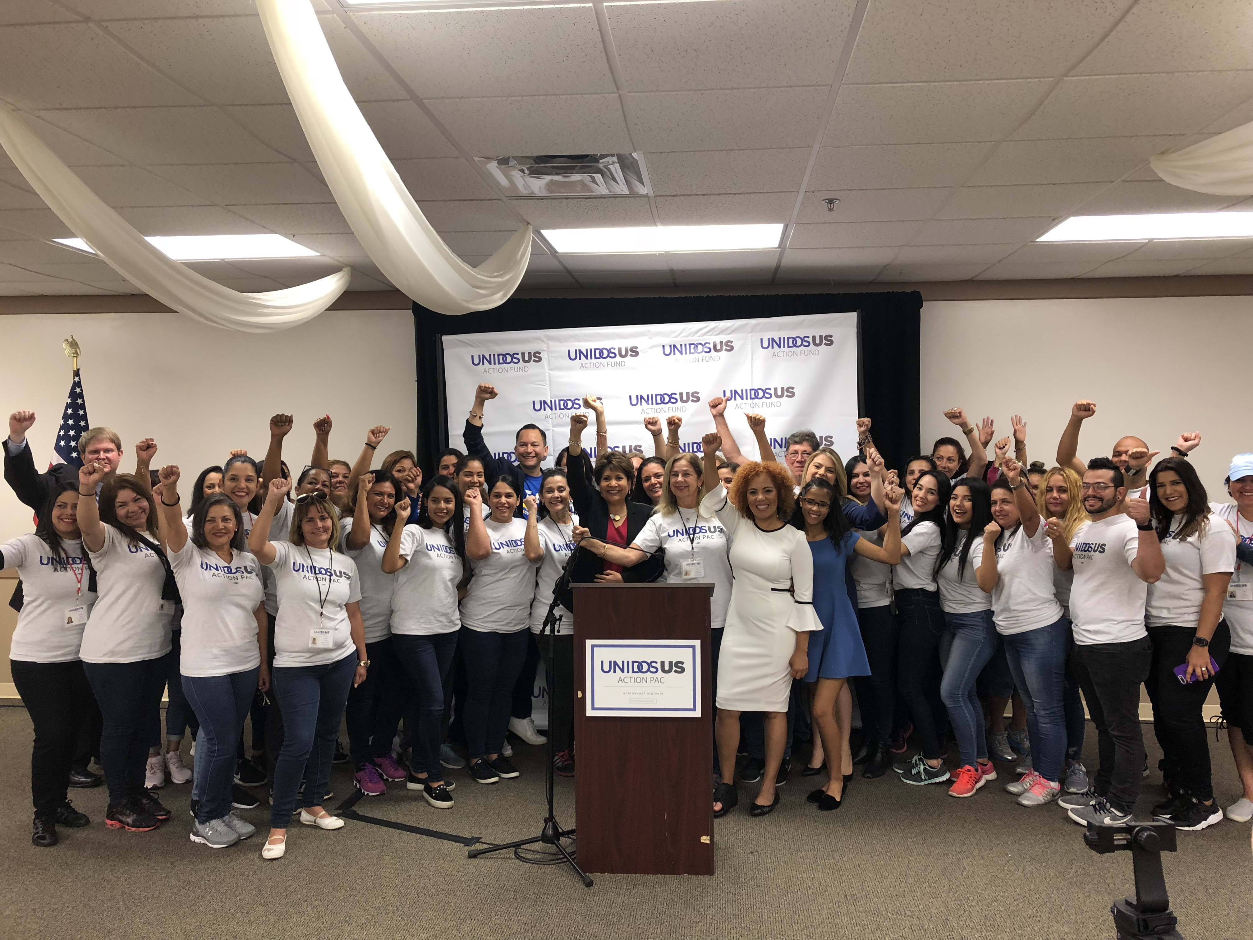 Fondo de Acción UnidosUS promueve el voto latino en Florida
