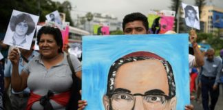 Iglesia salvadoreña lamenta lento proceso por asesinato de Romero