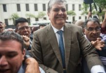 Justicia decide si prohíbe salir de Perú al expresidente Alan García