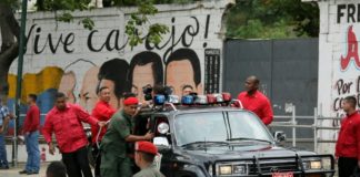 Justicia española aprueba extraditar a Venezuela al exguardaespaldas de Chávez