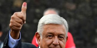 López Obrador, el izquierdista "tenaz" que promete un giro "radical" en México