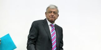 López Obrador llama a otra polémica consulta popular en México por un tren