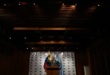 Más de 600 órdenes de arresto en Venezuela por 'especulación' con la moneda
