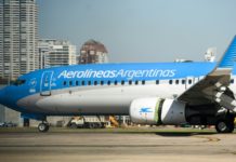 Paro intempestivo de Aerolíneas Argentinas deja miles de pasajeros varados
