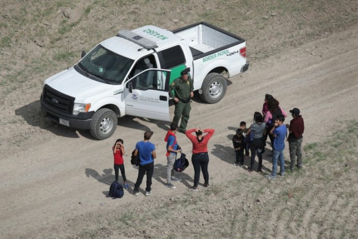 Trump decreta el fin de los pedidos de asilo para inmigrantes ilegales