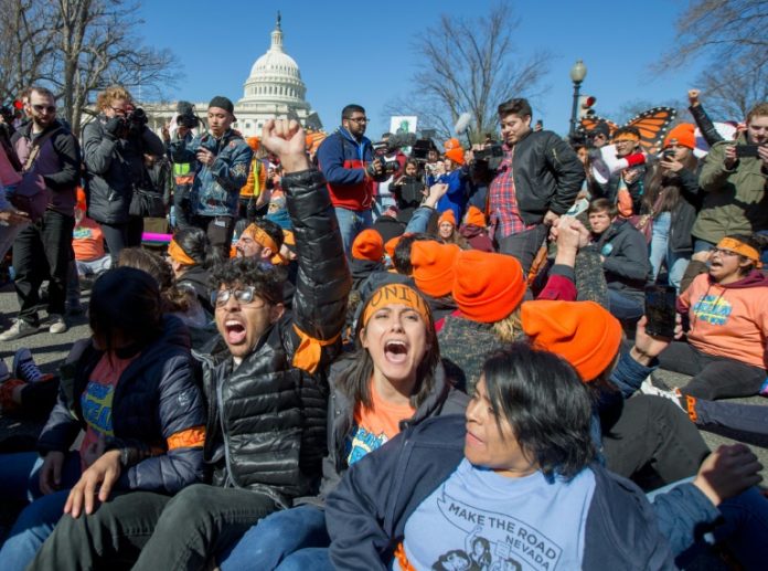 Una corte de apelación en EEUU falla a favor de los inmigrantes del DACA